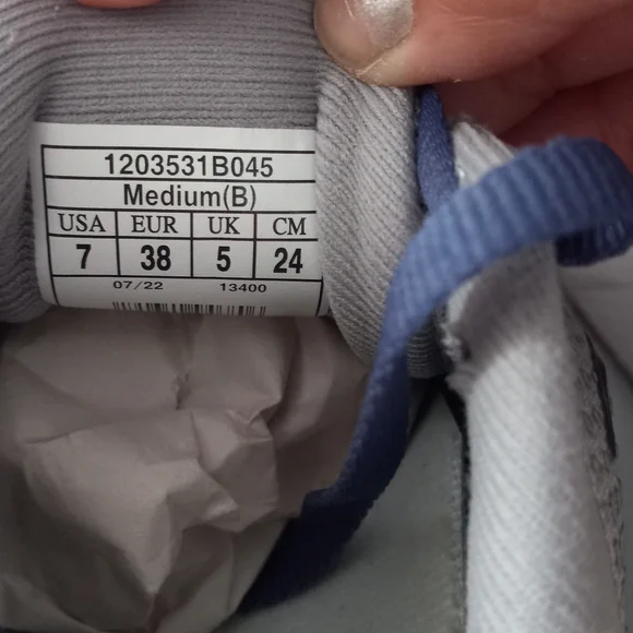 Brooks Adrenaline GTS 22 Running Shoes in Alloy Grey Purple Teal Sz 7 Women - Picture 9 of 9